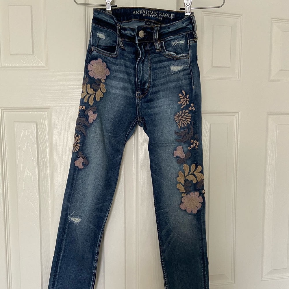 Floral embroidered jeans! American Eagle